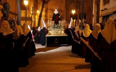 El Martes Santo a congregado mucho público por el recorrido de la procesión de la Verge Dolorosa