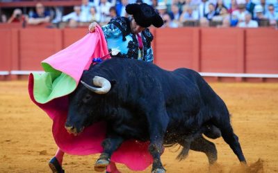 Morante corta un rabo en Sevilla a un toro de Garcigrande y hace historia