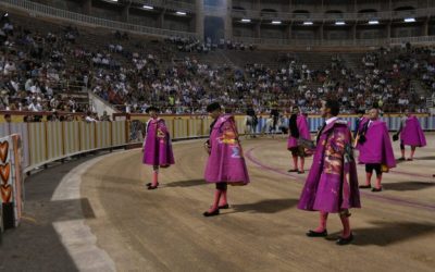 Toritos y triunfalismo en El Coliseo Balear o sea, lo mismo de siempre